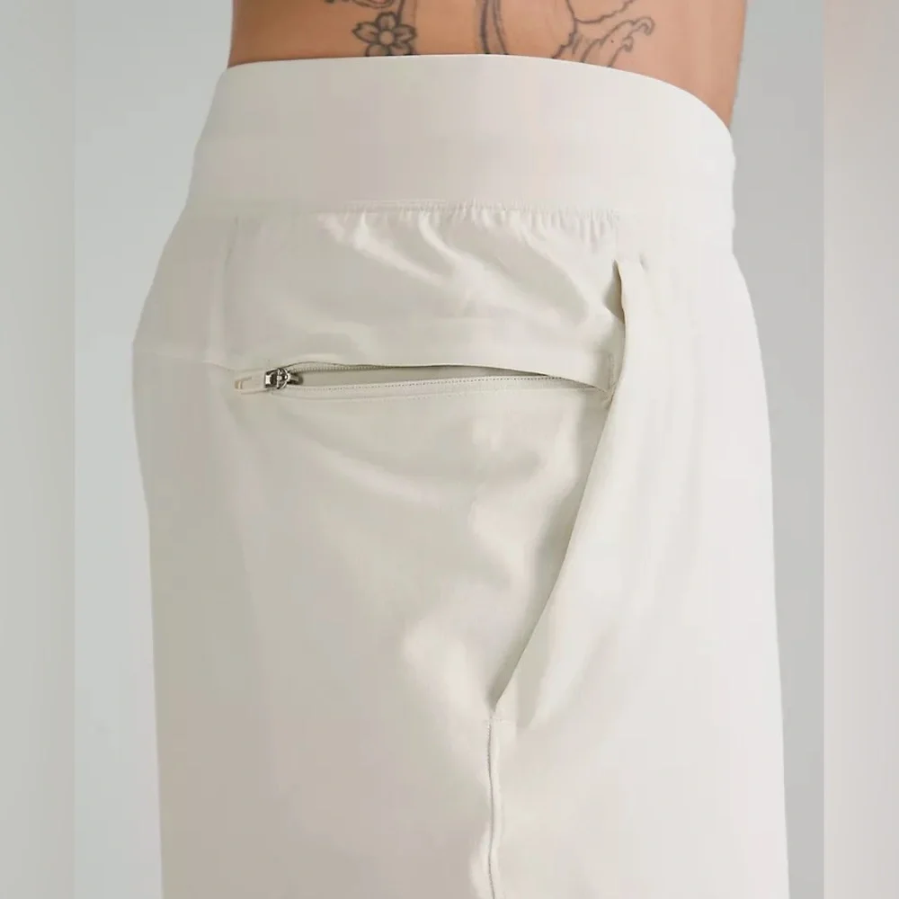 Lululemon T.H.E. Short 9
